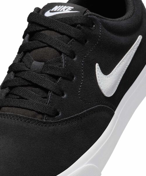 NIKE（ナイキ）の「ナイキ チャージ スエード メンズシューズ / Nike Charge Suede Men's Shoes IB2750-001 Black（スニーカー・メンズ・ブラック・30/29.5/29/28.5/25.5/25/24.5/24/28/27.5/27/26.5/26）」の7枚目の写真