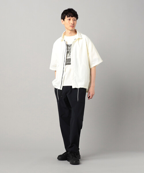 β MEN(ベータメン)の「窓柄プリント Tシャツ(Tシャツ/カットソー・メンズ・カーキ/アイボリー・M/L)」の3枚目の写真
