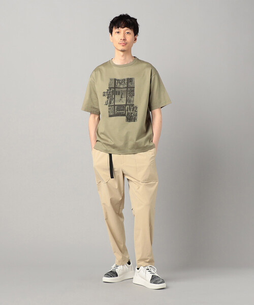 β MEN(ベータメン)の「窓柄プリント Tシャツ(Tシャツ/カットソー・メンズ・カーキ/アイボリー・M/L)」の6枚目の写真