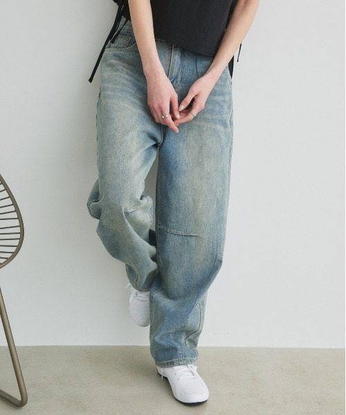 ad thie(アドティエ)の「ルーズシルエット カーブデニムパンツ(デニムパンツ・レディース・ブルー・MEDIUM/LARGE)」の5枚目の写真