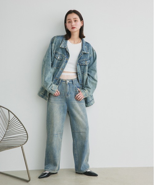 ad thie(アドティエ)の「ルーズシルエット カーブデニムパンツ(デニムパンツ・レディース・ブルー・MEDIUM/LARGE)」の11枚目の写真