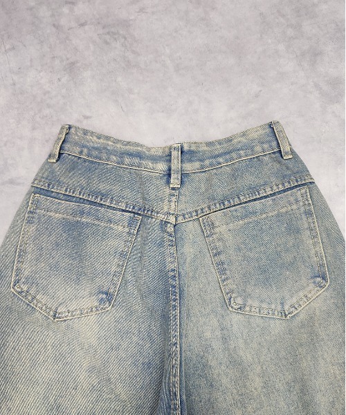 ad thie(アドティエ)の「ルーズシルエット カーブデニムパンツ(デニムパンツ・レディース・ブルー・MEDIUM/LARGE)」の16枚目の写真