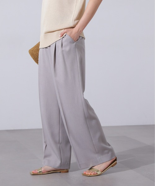 N.（N. Natural Beauty Basic）（エヌエヌナチュラルビューティーベーシック）の「ツータックワイドパンツ（その他パンツ・レディース・グレー/チャコールグレー/ブラウン・MEDIUM）」の10枚目の写真