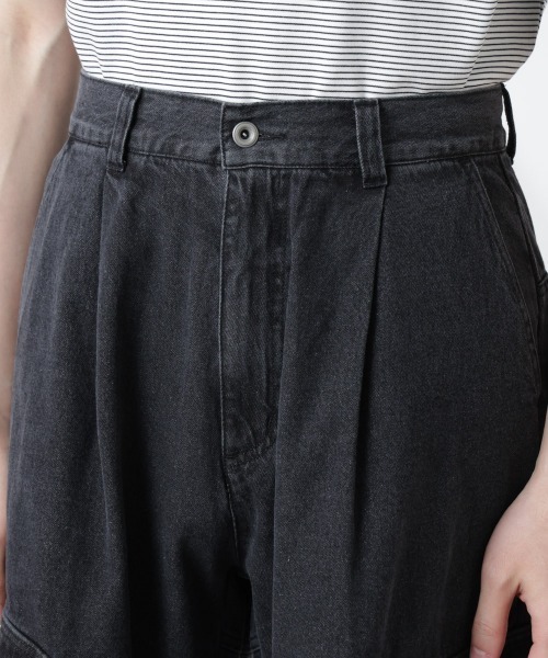 NANO universe(ナノユニバース)の「ビッグポケットデニムワイドカーゴパンツ(カーゴパンツ・メンズ・ブラック/ブルー・L/M/S)」の20枚目の写真