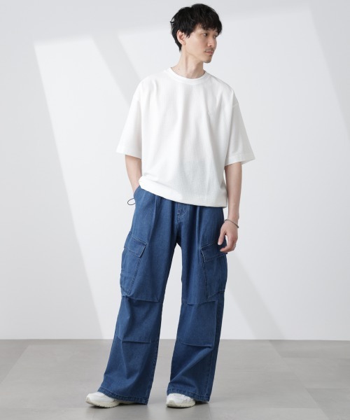 NANO universe(ナノユニバース)の「ビッグポケットデニムワイドカーゴパンツ(カーゴパンツ・メンズ・ブラック/ブルー・L/M/S)」の12枚目の写真