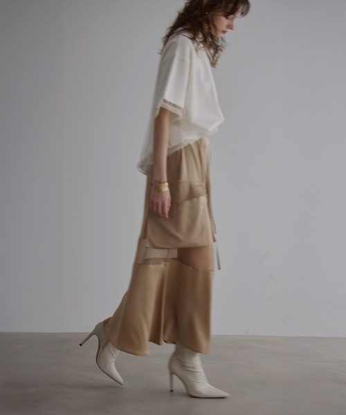 MIELI INVARIANT（ミエリインヴァリアント）の「Military Cargo Gloss Skirt（スカート・レディース・ブラック/ベージュ・MEDIUM/SMALL）」の4枚目の写真