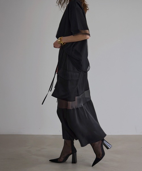 MIELI INVARIANT（ミエリインヴァリアント）の「Military Cargo Gloss Skirt（スカート・レディース・ブラック/ベージュ・MEDIUM/SMALL）」の18枚目の写真