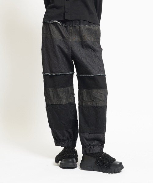 gomme（ゴム）の「8ozデニム　チェンジパンツ（デニムパンツ・レディース・インディゴブルー/ブラック・MEDIUM）」の2枚目の写真