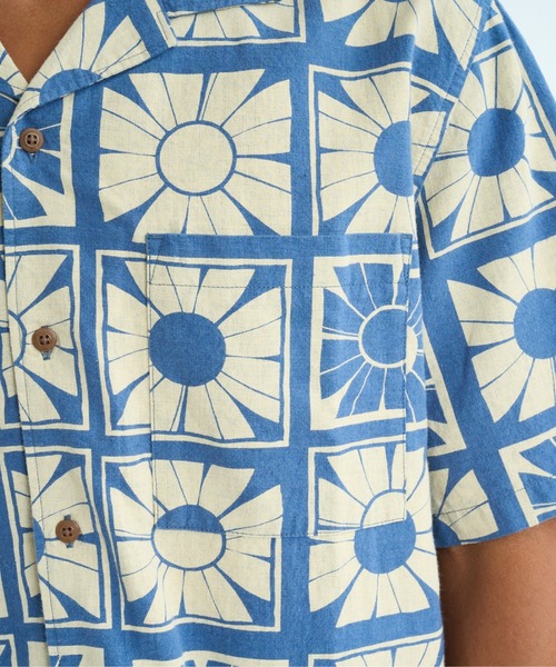 Quiksilver(クイックシルバー)の「SCHANK SS SHIRT /クイックシルバー総柄オープンカラー半袖シャツ(シャツ/ブラウス・メンズ・イエロー・SMALL/MEDIUM/LARGE/X-LARGE)」の4枚目の写真