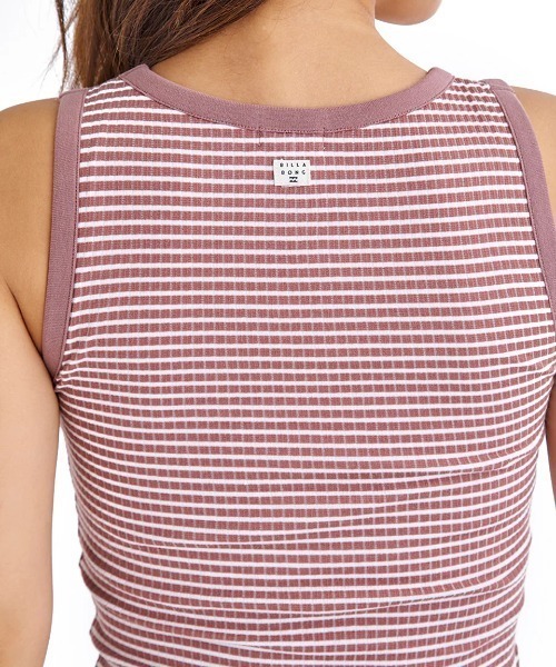 BILLABONG(ビラボン)の「BILLABONG レディース BABY FIT RIB BRA CUP TANK タンクトップ 【2025年夏モデル】/ビラボンカップ付きボーダーリブタンクトップ(タンクトップ・レディース・ブラウン系その他/ブラック/レッド・MEDIUM)」の9枚目の写真