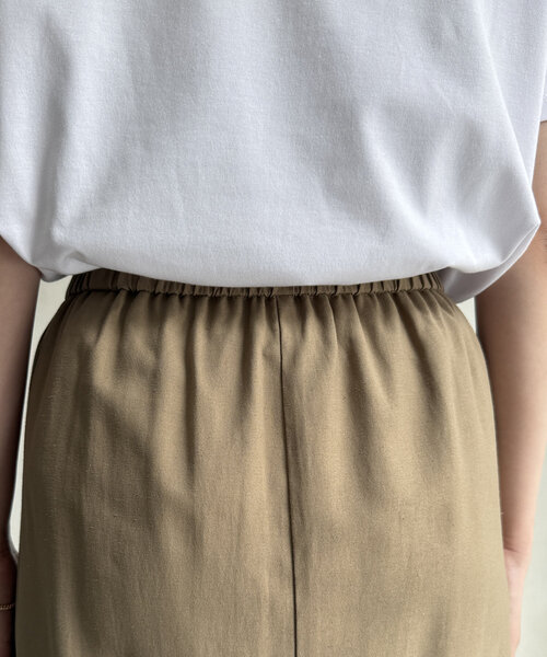 Chez toi（シェトワ）の「キャミペプラム×タイトスカート（ワンピース・レディース・アイボリー/チャコールグレー/ベージュ・FREE）」の4枚目の写真