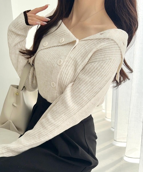 mily bilet(ミウィビレット)の「【mily bilet】ワザありカラーで華やかさをプラス◎アシンメトリーカラー見せ裾配色多ボタンニット(ニット/セーター・レディース・チャコールグレー/グレー/ベージュ・LARGE/MEDIUM/SMALL/X-LARGE)」の3枚目の写真