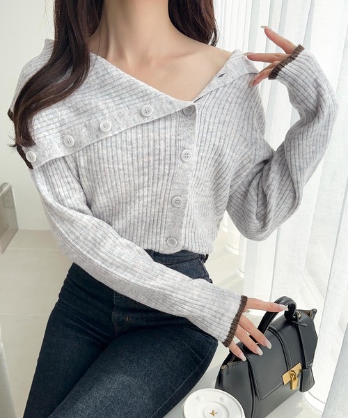 mily bilet(ミウィビレット)の「【mily bilet】ワザありカラーで華やかさをプラス◎アシンメトリーカラー見せ裾配色多ボタンニット(ニット/セーター・レディース・チャコールグレー/グレー/ベージュ・LARGE/MEDIUM/SMALL/X-LARGE)」の21枚目の写真