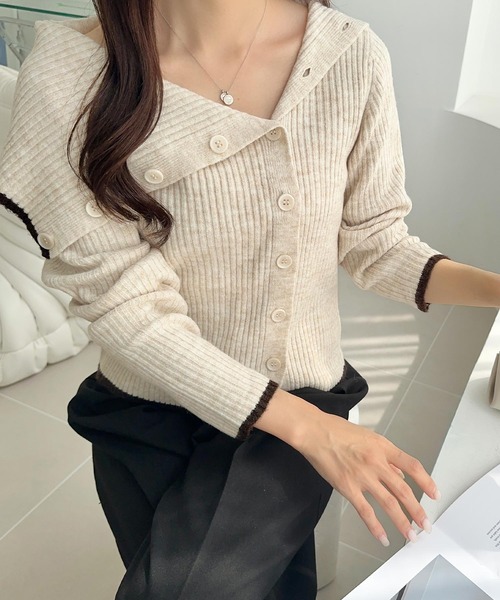 mily bilet(ミウィビレット)の「【mily bilet】ワザありカラーで華やかさをプラス◎アシンメトリーカラー見せ裾配色多ボタンニット(ニット/セーター・レディース・チャコールグレー/グレー/ベージュ・LARGE/MEDIUM/SMALL/X-LARGE)」の10枚目の写真