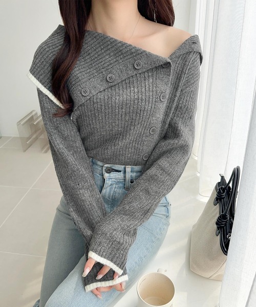 mily bilet(ミウィビレット)の「【mily bilet】ワザありカラーで華やかさをプラス◎アシンメトリーカラー見せ裾配色多ボタンニット(ニット/セーター・レディース・チャコールグレー/グレー/ベージュ・LARGE/MEDIUM/SMALL/X-LARGE)」の4枚目の写真