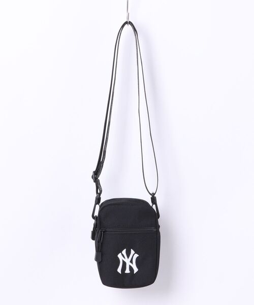 MLB(メジャーリーグベースボール)の「MLB ショルダーバッグ1(ショルダーバッグ・レディース・ブラック×ブルー/ブラック/アニマル/ネイビー/ブラック×ホワイト/レオパード/グリーン系カモフラージュ/カモフラージュ・FREE)」の2枚目の写真