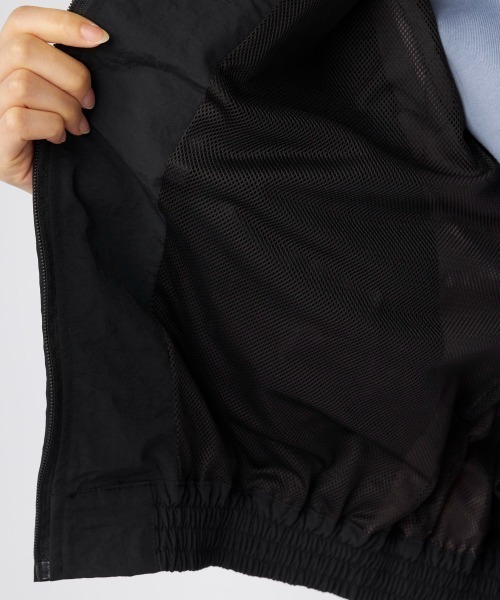 Kappa（カッパ）の「ナイロンジャケット（ナイロンジャケット・レディース・グレー/ブラック・LARGE/MEDIUM/SMALL）」の9枚目の写真