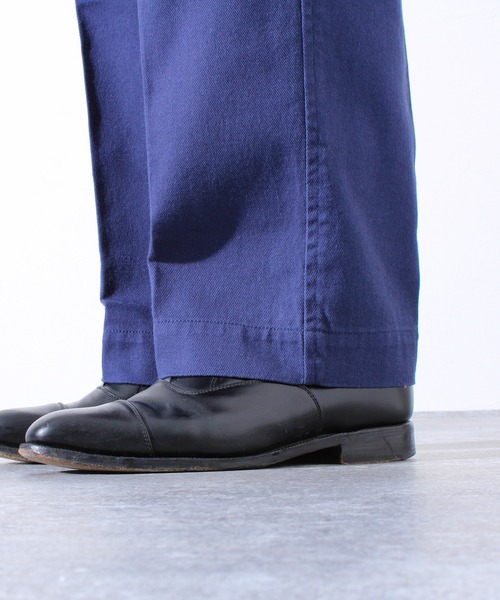 GLOSTER（グロスター）の「【WEB限定】ツータックフレンチチノ（チノパンツ・メンズ・ネイビー/ベージュ・マルチサイズ）」の5枚目の写真