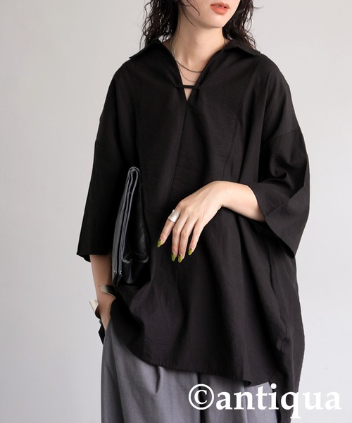antiqua(アンティカ)の「スカーフ付きスキッパーシャツ(シャツ/ブラウス・レディース・ブラック/ホワイト・ONESIZE)」の8枚目の写真