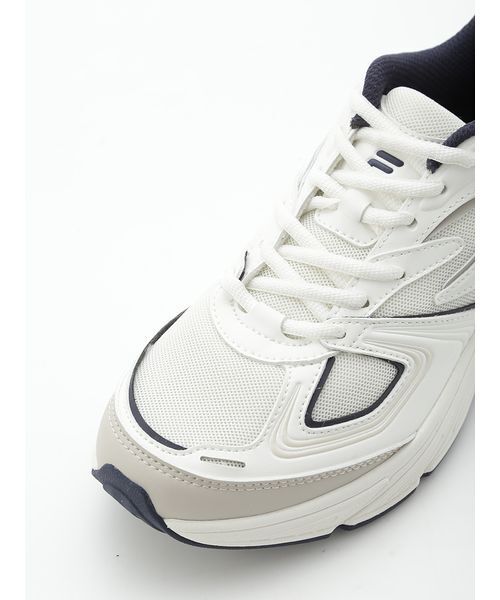 FILA(フィラ)の「【emmi×FILA】INTERUN(スニーカー・レディース・ホワイト・23/24/25/26)」の3枚目の写真