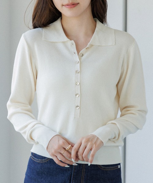 SENEE（セニー）の「button design polo knit（ボタンデザインポロニット）（ニット/セーター・レディース・ブラック/アイボリー・FREE）」の2枚目の写真