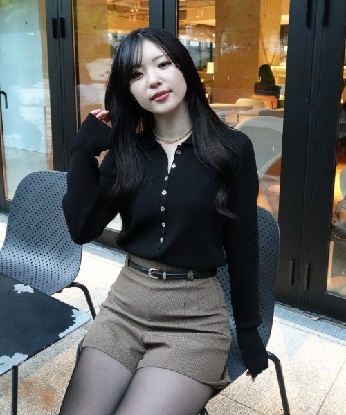 SENEE（セニー）の「button design polo knit（ボタンデザインポロニット）（ニット/セーター・レディース・ブラック/アイボリー・FREE）」の13枚目の写真