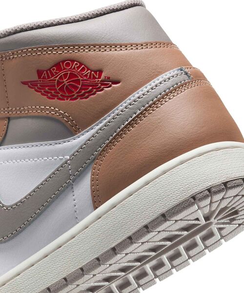シューズ(男性用) Nike Air Jordan 1 Mid \"Top 3\" Air Jordan 1 Mid Men's Shoes. Nike.com
