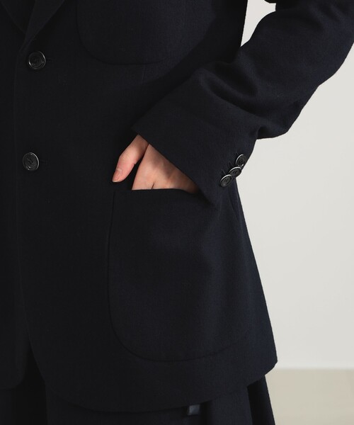 Demi-Luxe BEAMS（デミルクス ビームス）の「【1/15再値下げ】AK+1 / ウール ソリッド 2ボタン ジャケット（テーラードジャケット・レディース・ネイビー・36/38）」の15枚目の写真