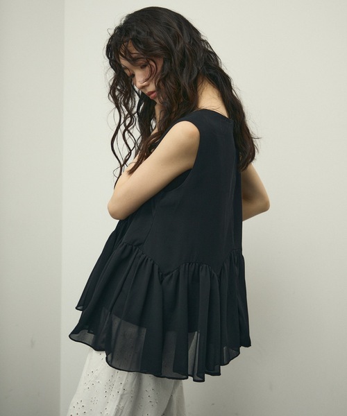 Lutim by u(ルチバイユー)の「Fleur Peplum Classic Top / フルールペプラムクラッシックトップス(Tシャツ/カットソー・レディース・ブラック/ピンク・FREE)」の7枚目の写真