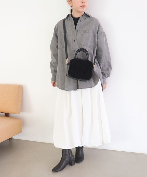 MIAN （ミアン）の「ボア2wayスクエアショルダーバッグ（ショルダーバッグ・レディース・ブラック/モカ/セージグリーン・FREE）」の5枚目の写真