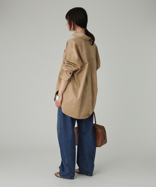 BABYLONE（バビロン）の「フェイクスエードオーバーシャツ（シャツ/ブラウス・レディース・ダークブラウン/ベージュ・フリー）」の3枚目の写真