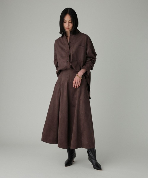 BABYLONE（バビロン）の「フェイクスエードオーバーシャツ（シャツ/ブラウス・レディース・ダークブラウン/ベージュ・フリー）」の9枚目の写真