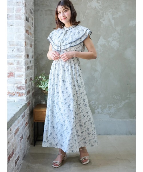 【極美品】familiar ワンピース ロース柄プリントギャザーワンピース 49AV JUNKO SHIMADA