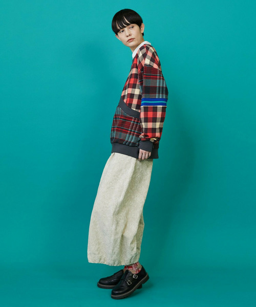 FRAPBOIS（フラボア）の「チェットレーナー（スウェット・レディース・ブルー系その他/レッド系その他・1/2）」の9枚目の写真