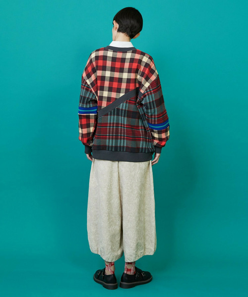 FRAPBOIS（フラボア）の「チェットレーナー（スウェット・レディース・ブルー系その他/レッド系その他・1/2）」の10枚目の写真