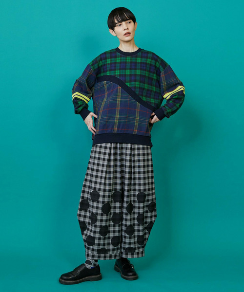 FRAPBOIS（フラボア）の「チェットレーナー（スウェット・レディース・ブルー系その他/レッド系その他・1/2）」の14枚目の写真