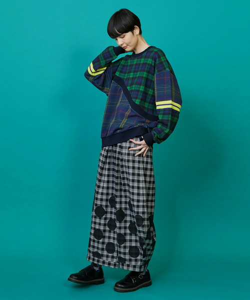 FRAPBOIS（フラボア）の「チェットレーナー（スウェット・レディース・ブルー系その他/レッド系その他・1/2）」の15枚目の写真