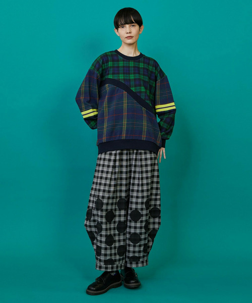 FRAPBOIS（フラボア）の「チェットレーナー（スウェット・レディース・ブルー系その他/レッド系その他・1/2）」の18枚目の写真