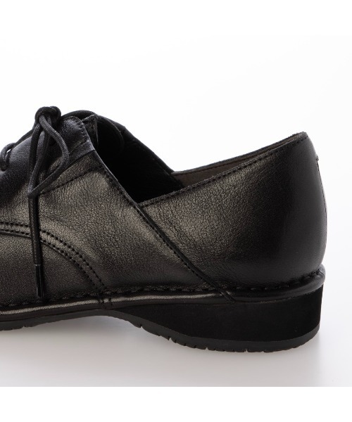 ing（イング）の「【WEB限定】センターシームレースアップシューズ（スニーカー・レディース・ブラック/カーキ/ダークブラウン・23cm/22.5cm/24.5cm/24cm/23.5cm）」の8枚目の写真