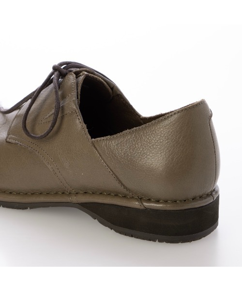 ing（イング）の「【WEB限定】センターシームレースアップシューズ（スニーカー・レディース・ブラック/カーキ/ダークブラウン・23cm/22.5cm/24.5cm/24cm/23.5cm）」の18枚目の写真