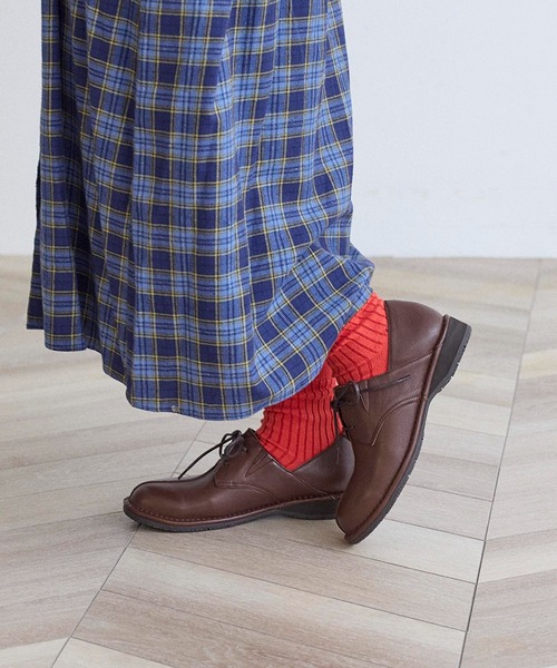 ing（イング）の「【WEB限定】センターシームレースアップシューズ（スニーカー・レディース・ブラック/カーキ/ダークブラウン・23cm/22.5cm/24.5cm/24cm/23.5cm）」の19枚目の写真