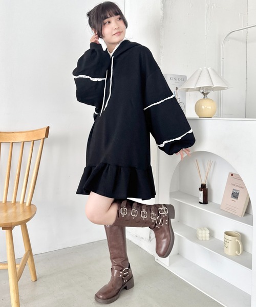 SOLLON.(ソルロン)の「フリルフーディーミニワンピース(ワンピース・レディース・グレー/ブラック・FREE)」の22枚目の写真