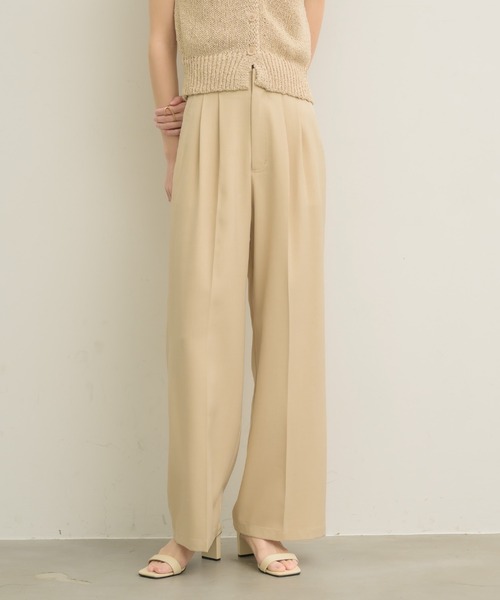 NEUNA(ヌナ)の「大人気のパンツがバージョンアップして登場!2タックパンツ(スラックス・レディース・チャコールグレー/アイボリー/ブラック・SMALL/MEDIUM/LARGE)」の4枚目の写真