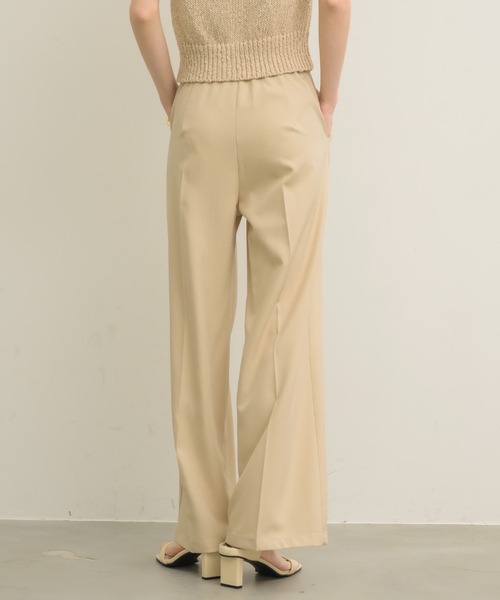 NEUNA(ヌナ)の「大人気のパンツがバージョンアップして登場!2タックパンツ(スラックス・レディース・チャコールグレー/アイボリー/ブラック・SMALL/MEDIUM/LARGE)」の7枚目の写真