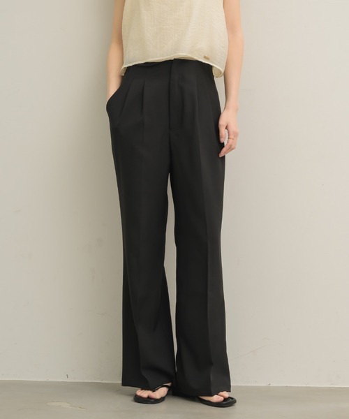 NEUNA(ヌナ)の「大人気のパンツがバージョンアップして登場!2タックパンツ(スラックス・レディース・チャコールグレー/アイボリー/ブラック・SMALL/MEDIUM/LARGE)」の15枚目の写真