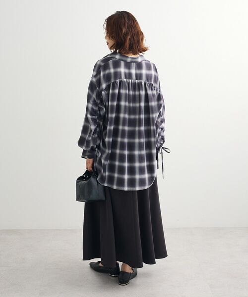 ELENCARE DUE（エレンカーレデュエ）の「・ELENCARE DUE チェックギャザーシャツ（シャツ/ブラウス・レディース・ネイビー/アイボリー/ブラック・FREE）」の6枚目の写真