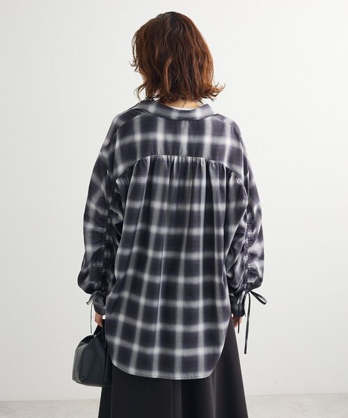 ELENCARE DUE（エレンカーレデュエ）の「・ELENCARE DUE チェックギャザーシャツ（シャツ/ブラウス・レディース・ネイビー/アイボリー/ブラック・FREE）」の9枚目の写真