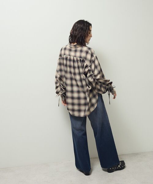 ELENCARE DUE（エレンカーレデュエ）の「・ELENCARE DUE チェックギャザーシャツ（シャツ/ブラウス・レディース・ネイビー/アイボリー/ブラック・FREE）」の17枚目の写真