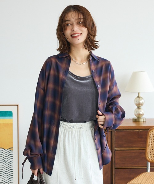 ELENCARE DUE（エレンカーレデュエ）の「・ELENCARE DUE チェックギャザーシャツ（シャツ/ブラウス・レディース・ネイビー/アイボリー/ブラック・FREE）」の3枚目の写真