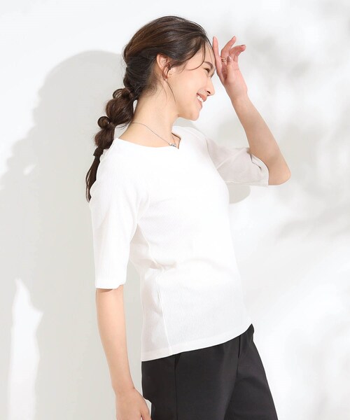 DRESKIP（ドレスキップ）の「【S-LL】女性らしさ漂うハートネック テレコ5分袖トップス（Tシャツ/カットソー・レディース・ブラック/ブルーグリーン/オフホワイト/ホワイト系5・01/02/03/04）」の11枚目の写真